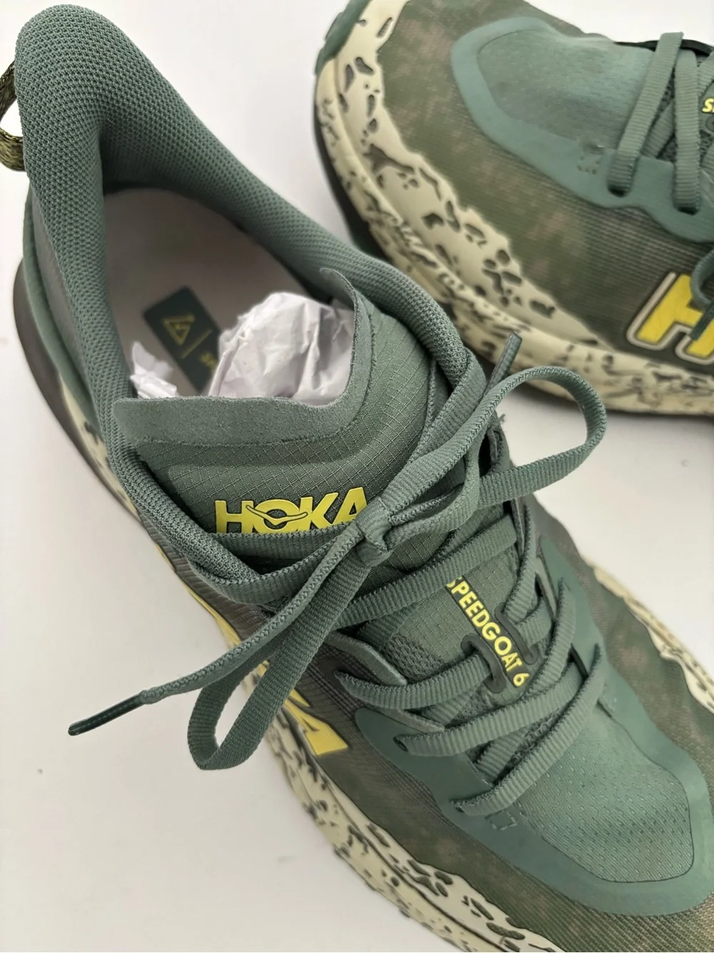 Hoka Speedgoat 6 Wide Trail Running Sneakers  Size 10